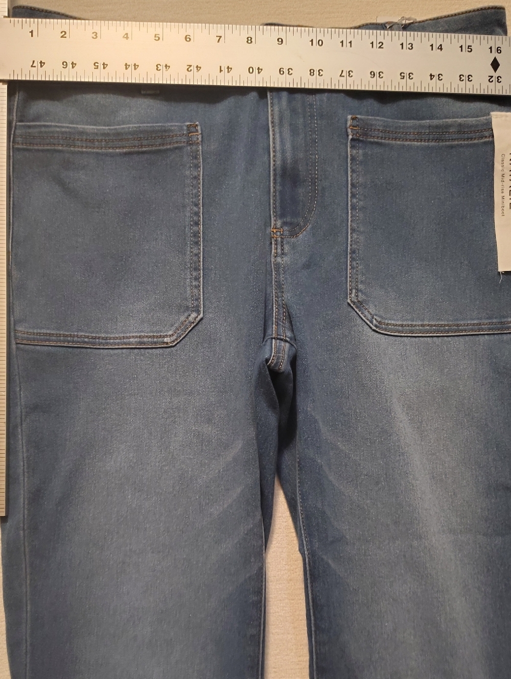Tahari Petite Classic Mid -rise Mini boot Jeans. Color Glacier Wash. Size 10P - Picture 7 of 11